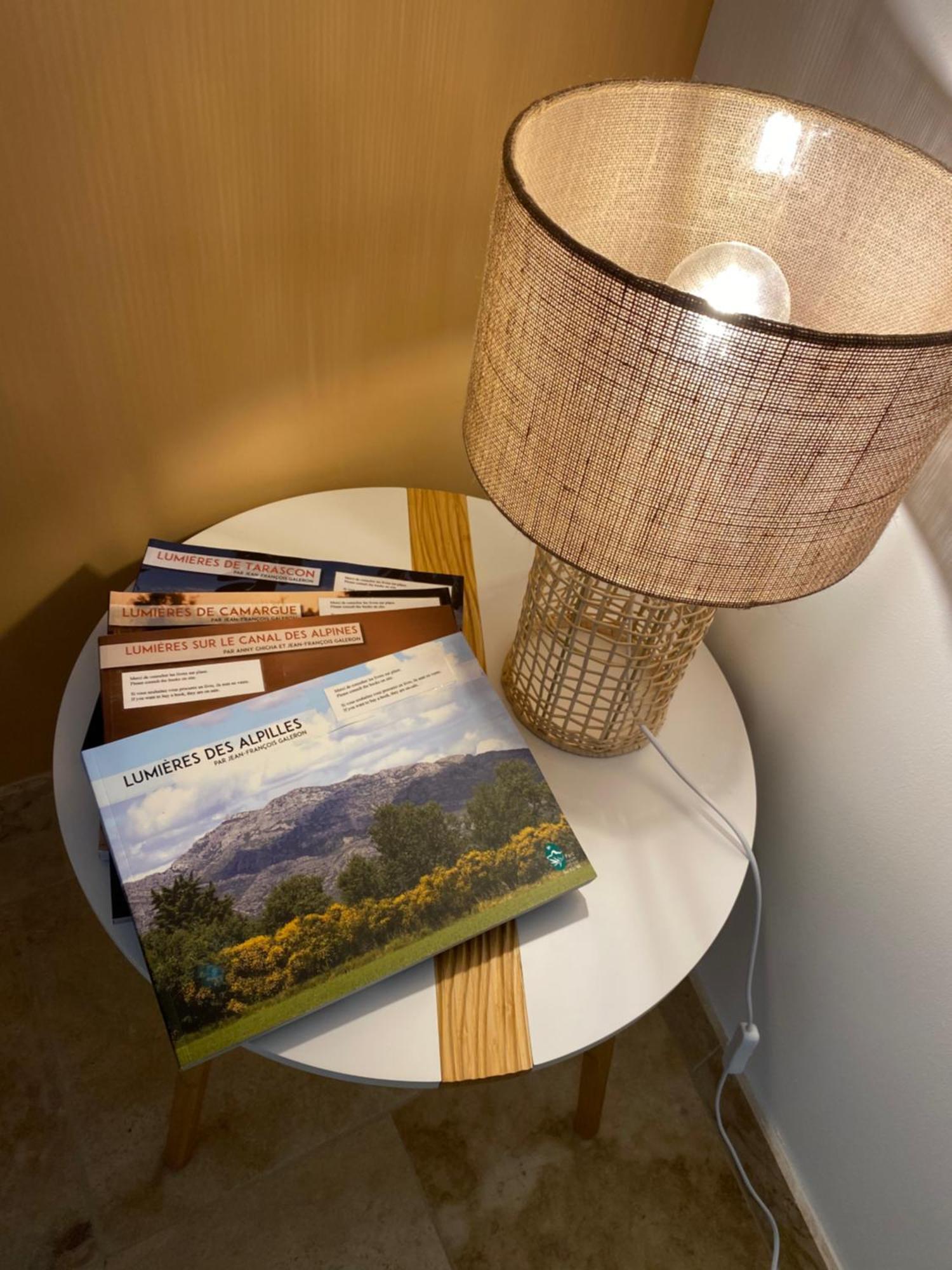 Les Logis De Cocagne Apartment Saint-Remy-de-Provence Luaran gambar