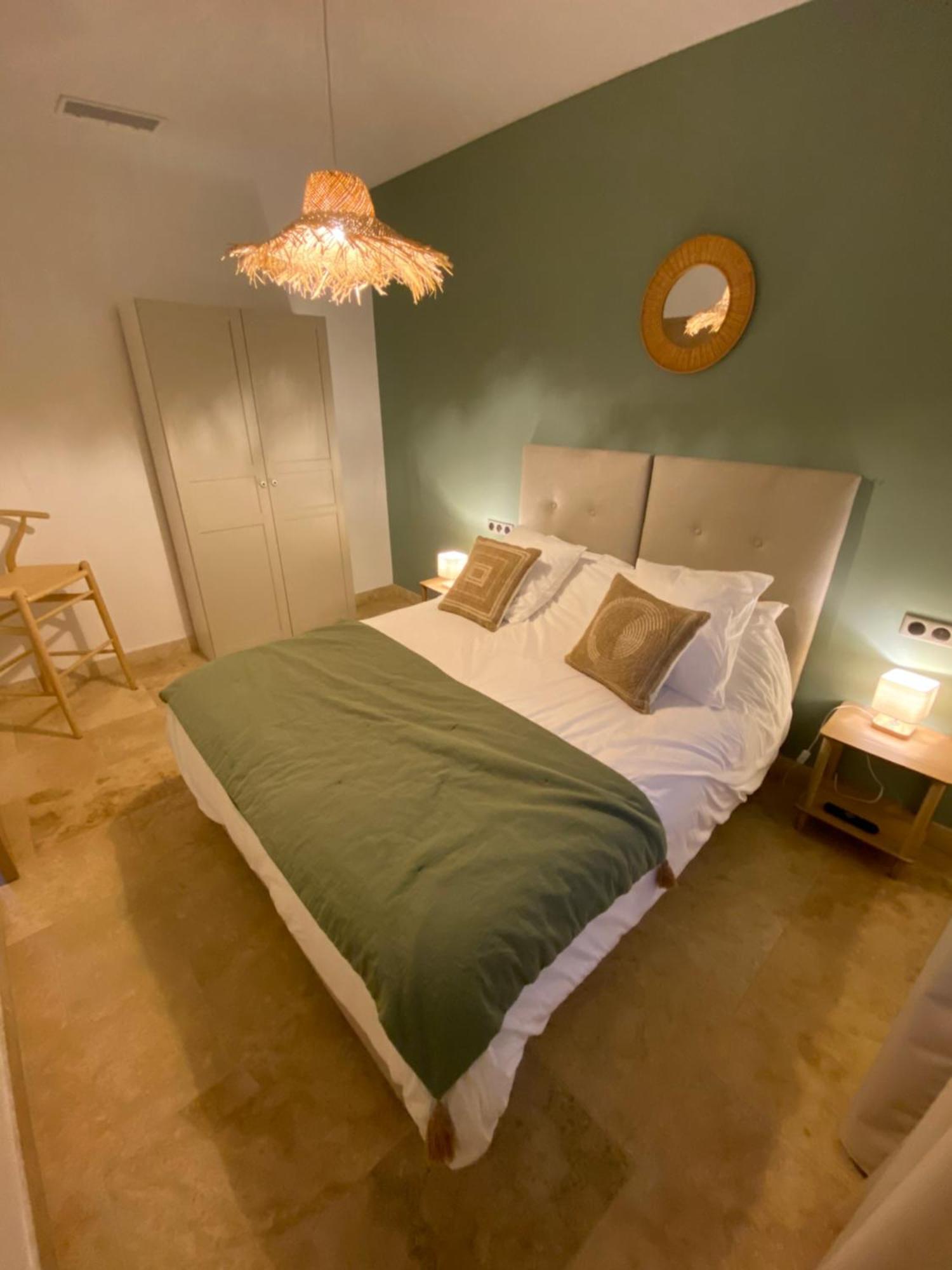 Les Logis De Cocagne Apartment Saint-Remy-de-Provence Luaran gambar